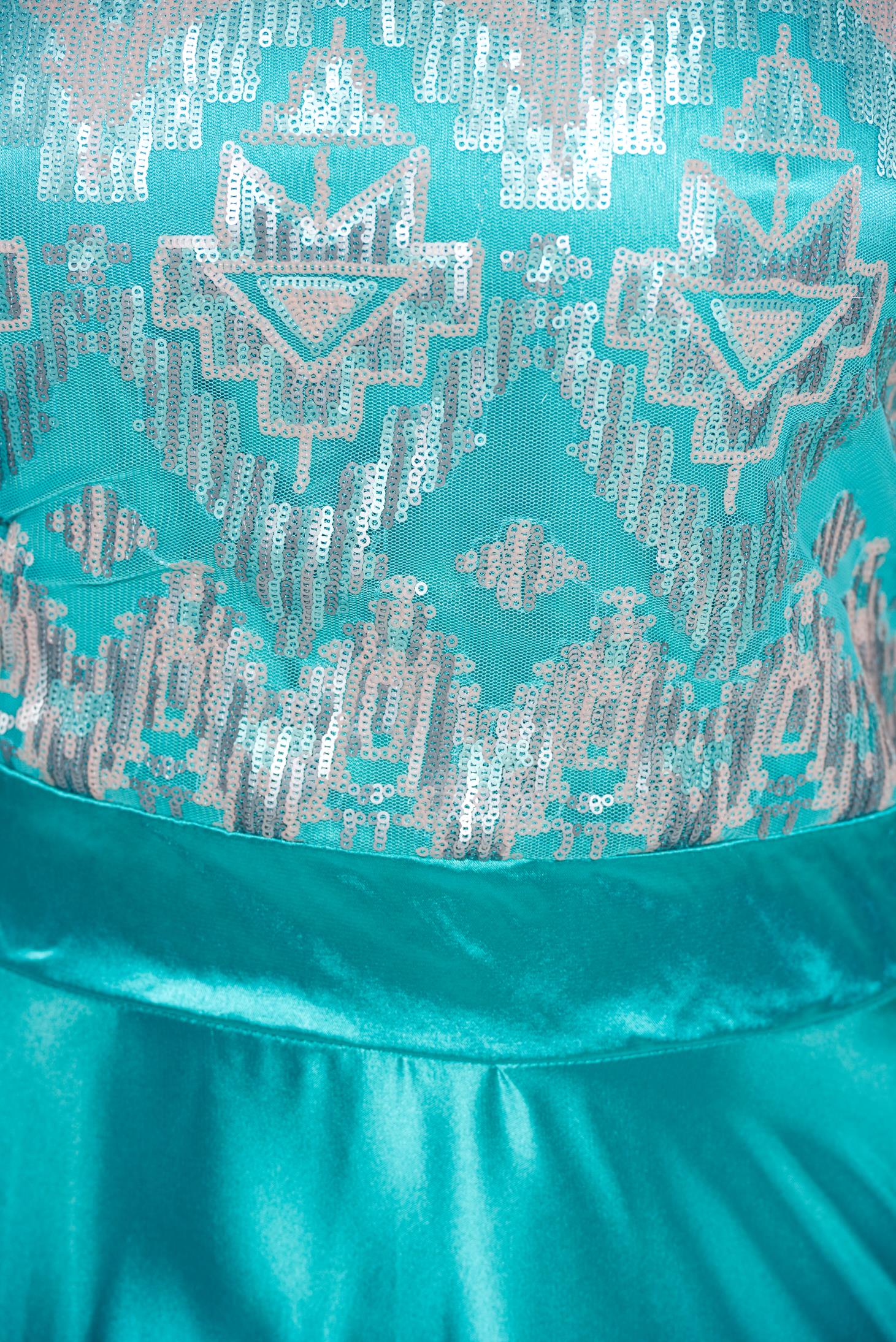 One Shoulder Green Occasional Dress With Satin Fabric Texture
