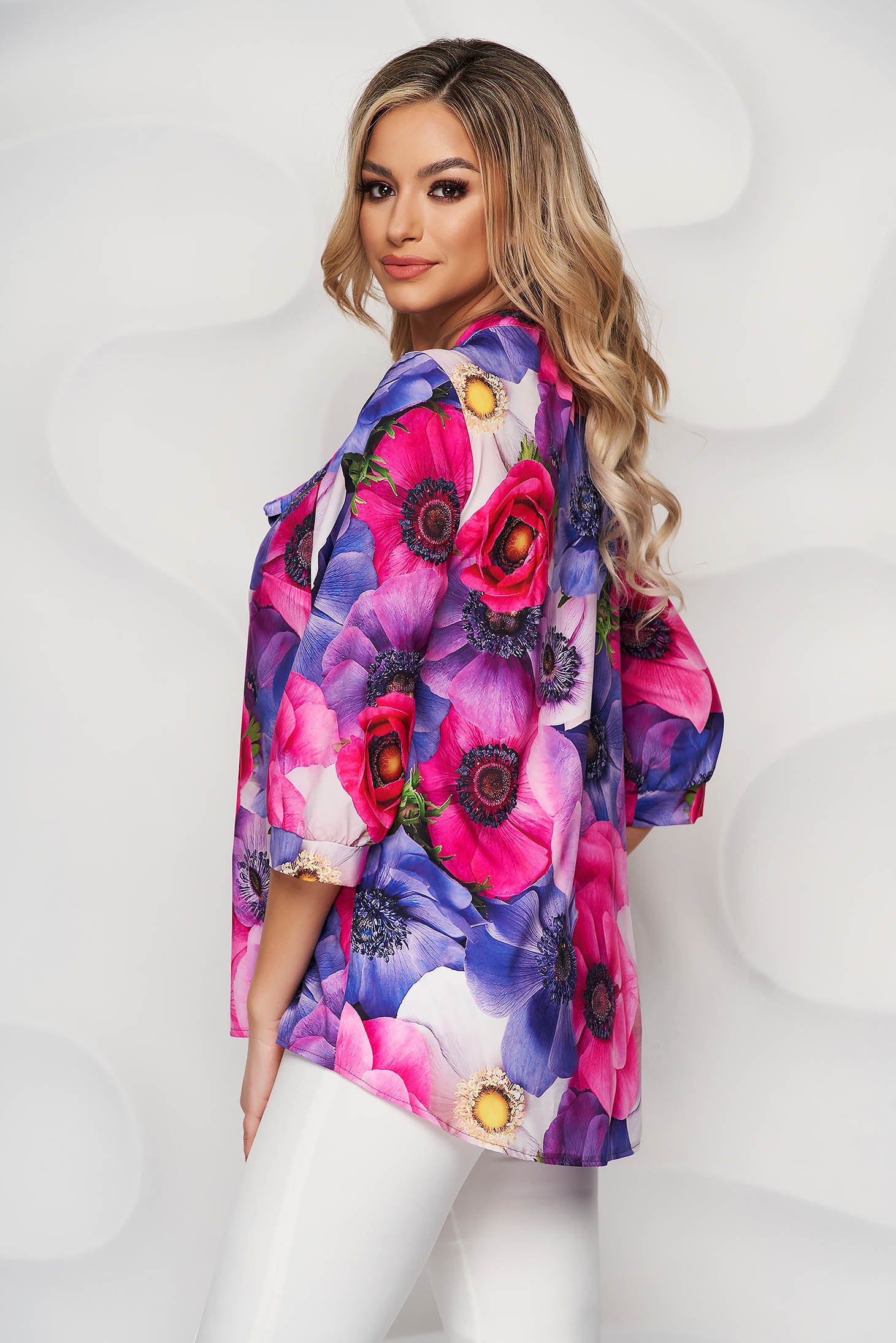 Women`s Blouse With Floral Print Loose Fit Airy Fabric