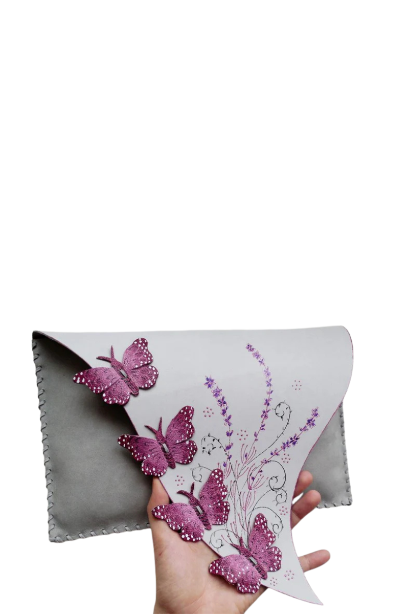 Bleikur lavender kúpling úr náttúrulegu leðri