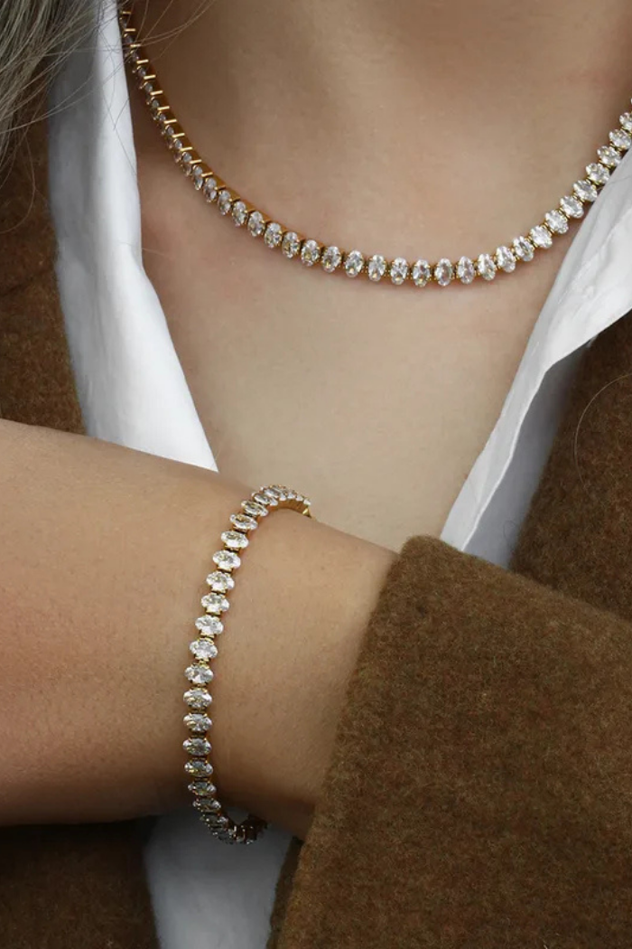 Rúmfræðilegt armband með 18K PVD gullhúðun