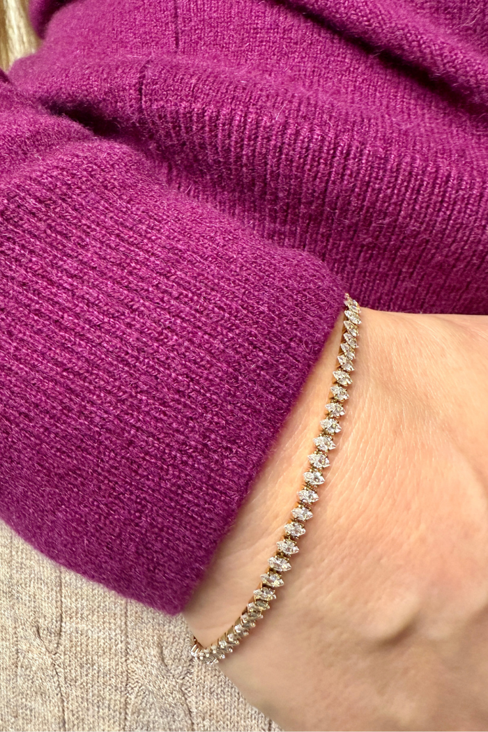 Rúmfræðilegt armband með 18K PVD gullhúðun