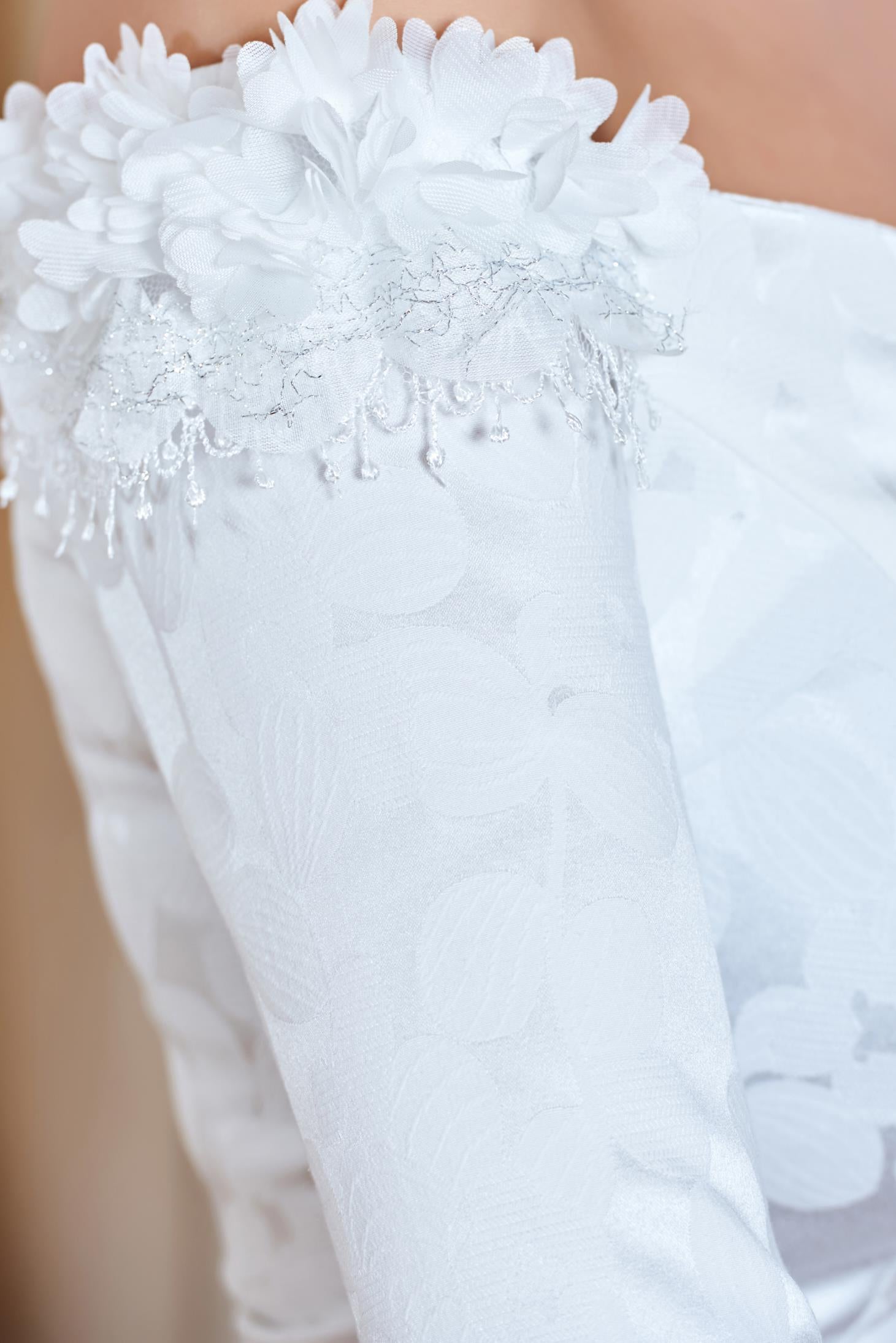 Royal Note White Dress