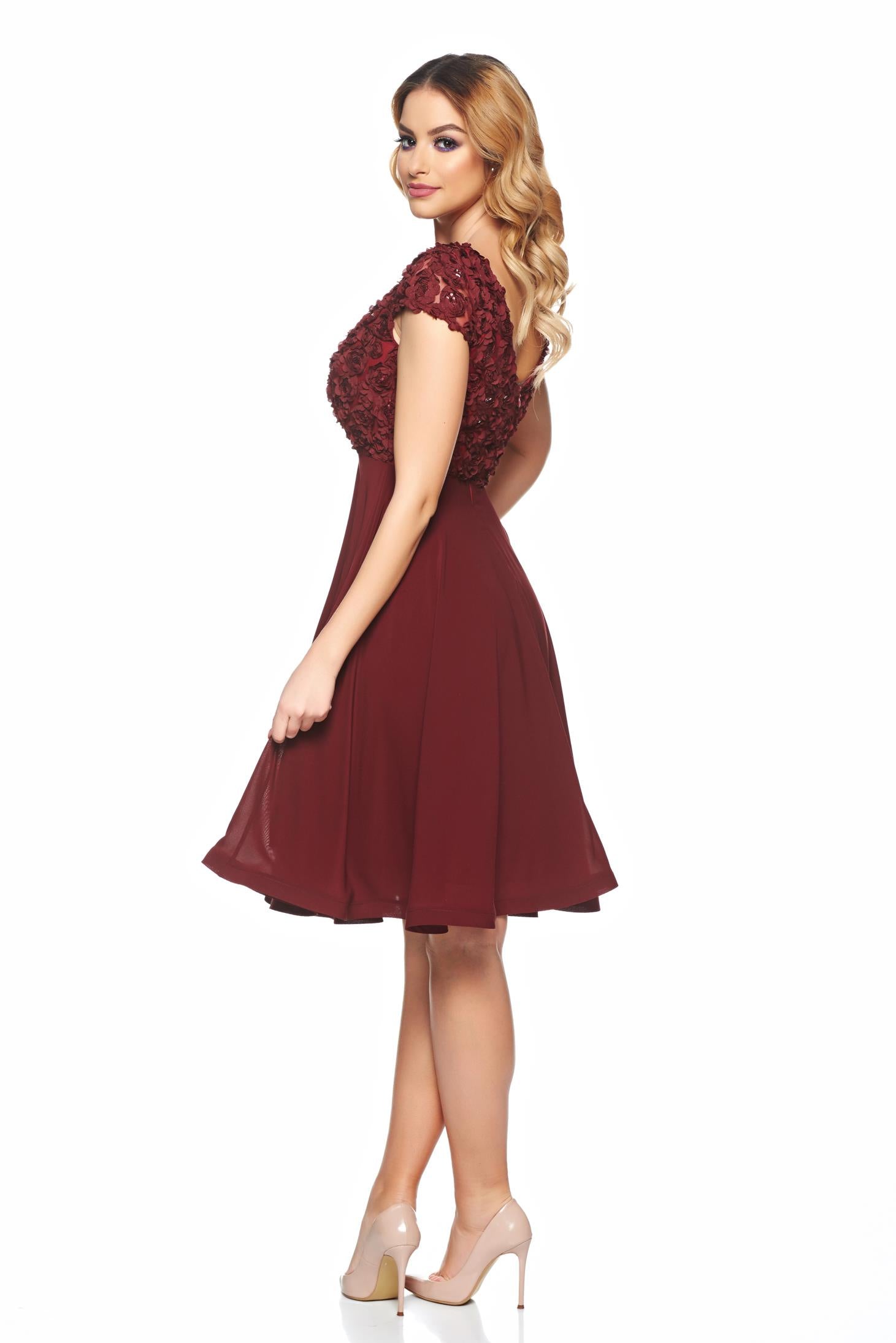 Burgundy stutterma frístundakjóll með Cloche