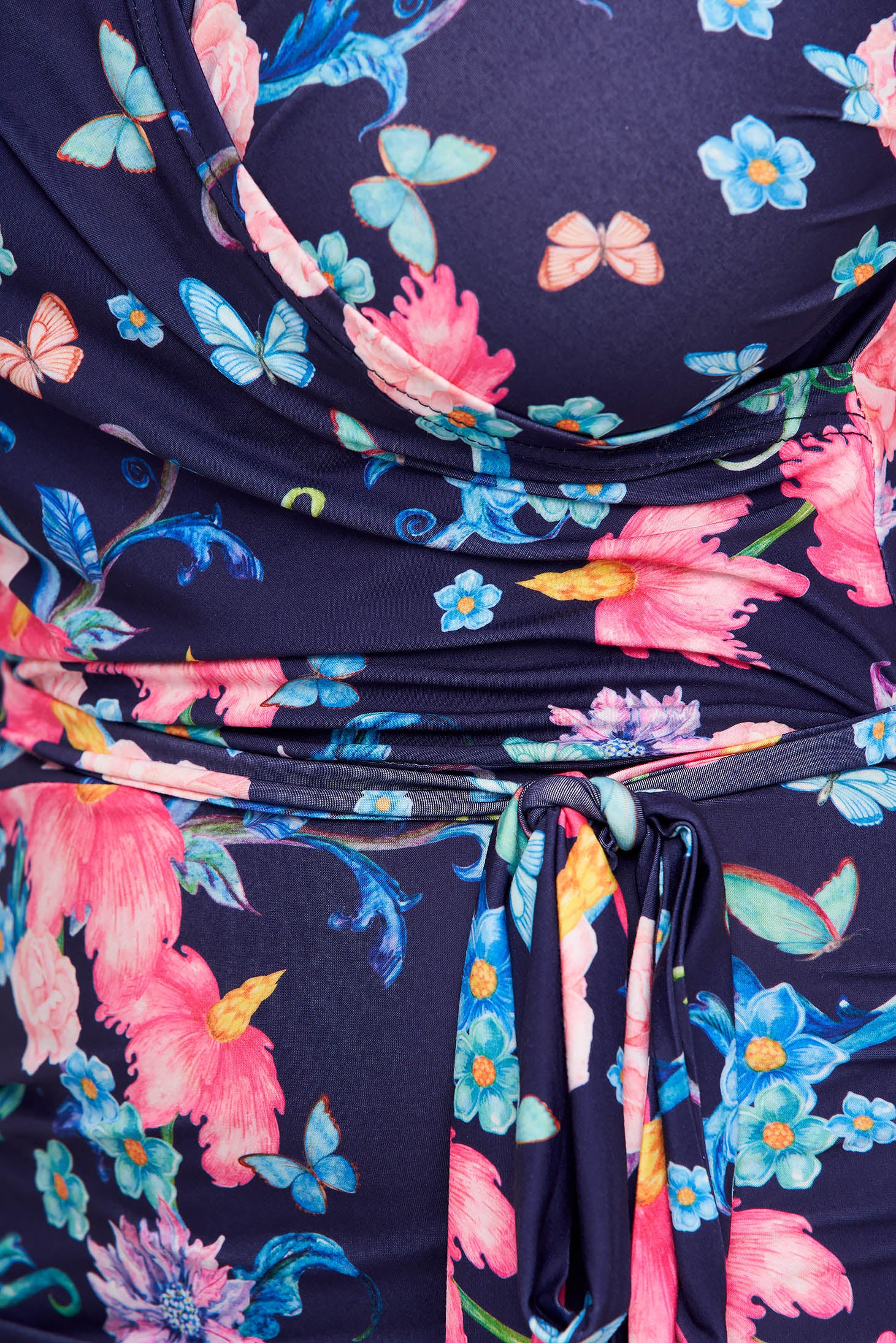 Dress With Floral Print Office Pencil With V-Neckline Accessorized With Tied Waistband