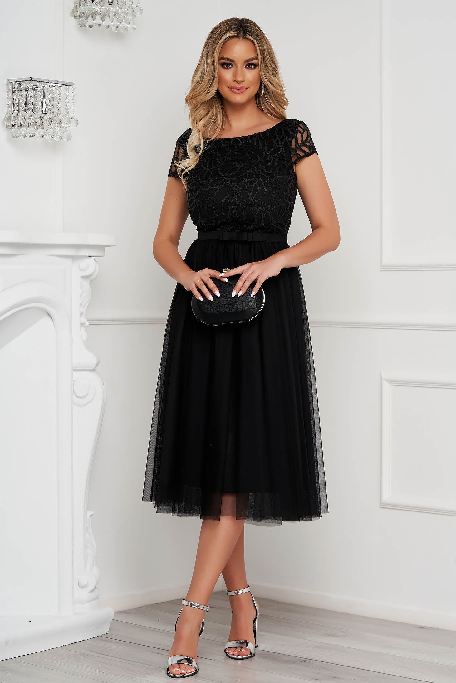 Black Midi Dress In Cloche Made Of Lace And Tulle Accessorized With Waistband