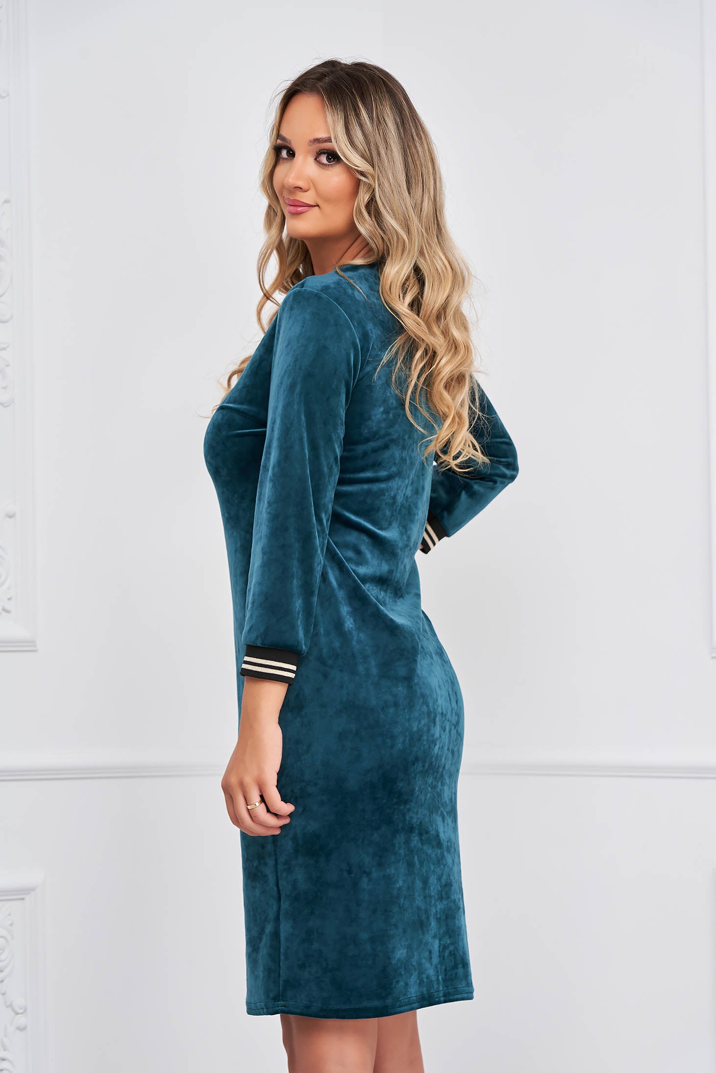 Green Dress Velvet Straight 3/4 Sleeve