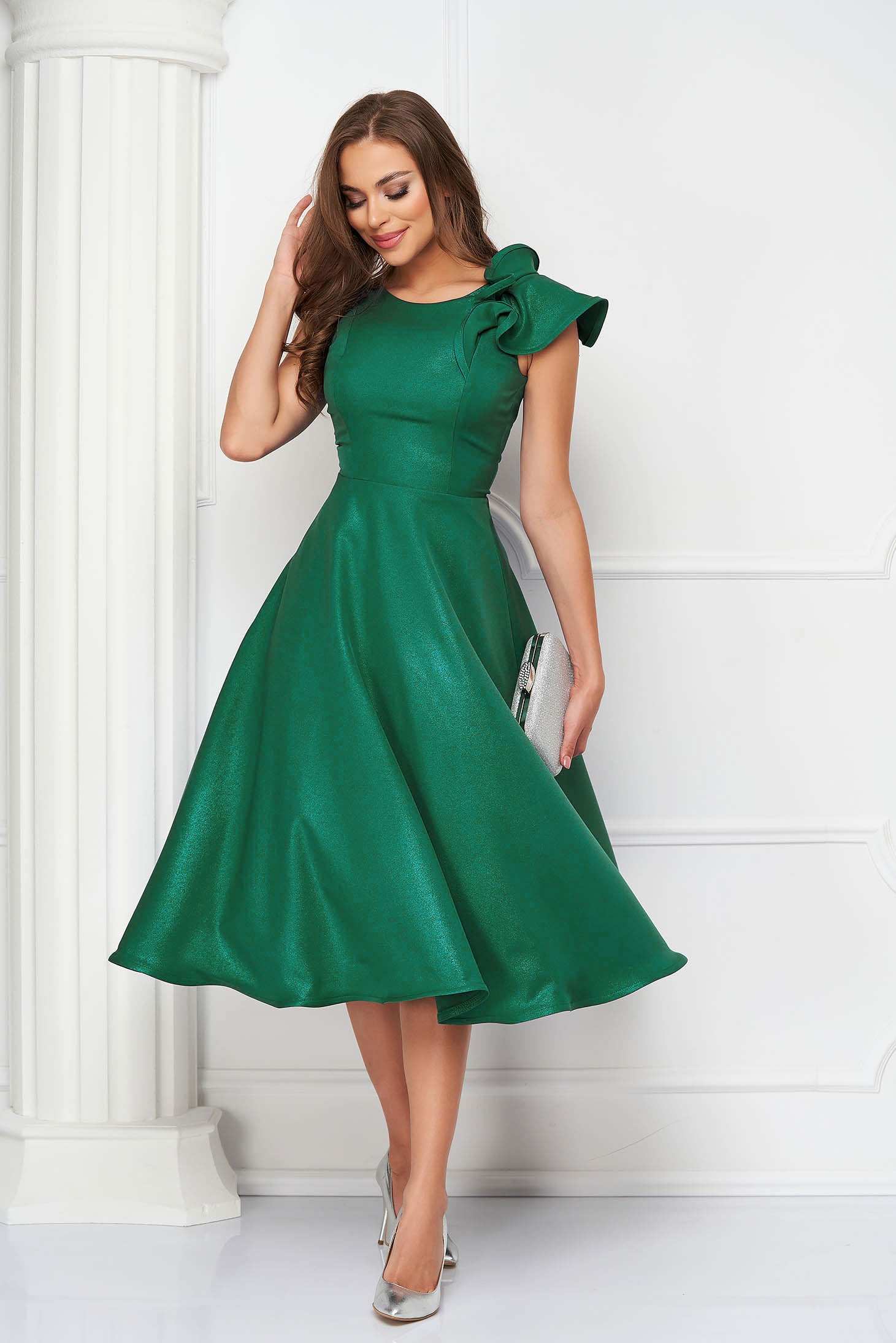 Green Dress Cloche Elastic Cloth With Ruffled Sleeves