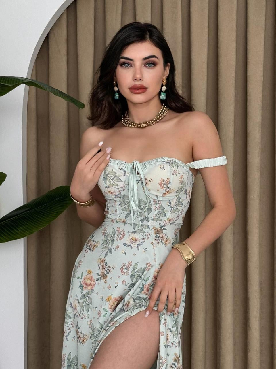 Mint Bloom midi kjóll með snærum