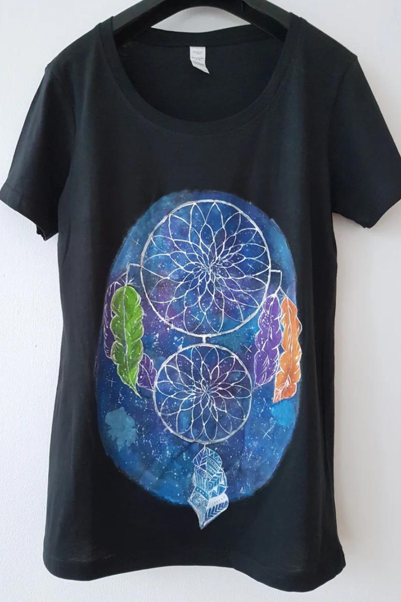 Handpainted T-Shirt Svartur draumafangara stuttermabolur