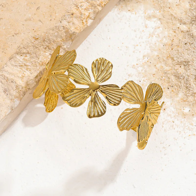 Floral Bangle Bracelet – 18K Gold Plated Stainless Steel