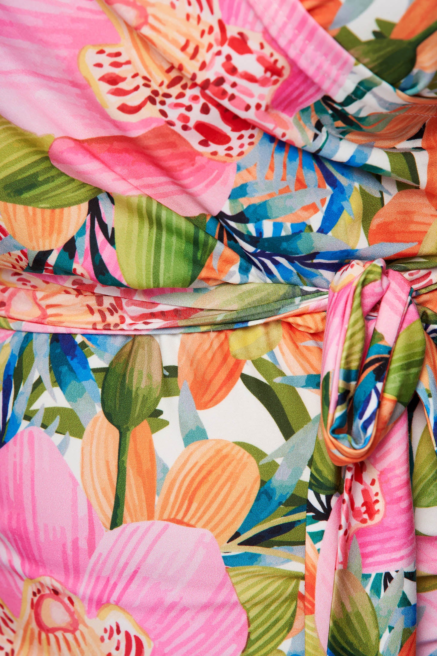 Dress With Floral Print Midi Pencil From Elastic Fabric With V-Neckline
