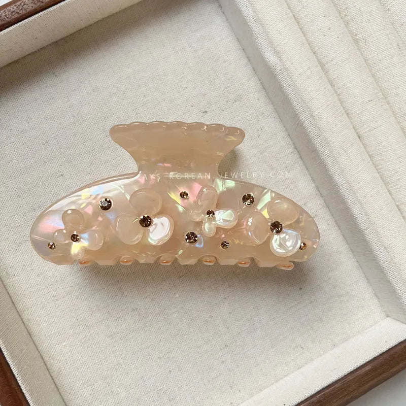 Luxury Floral Pearl Hair Claw Clip – Champagne