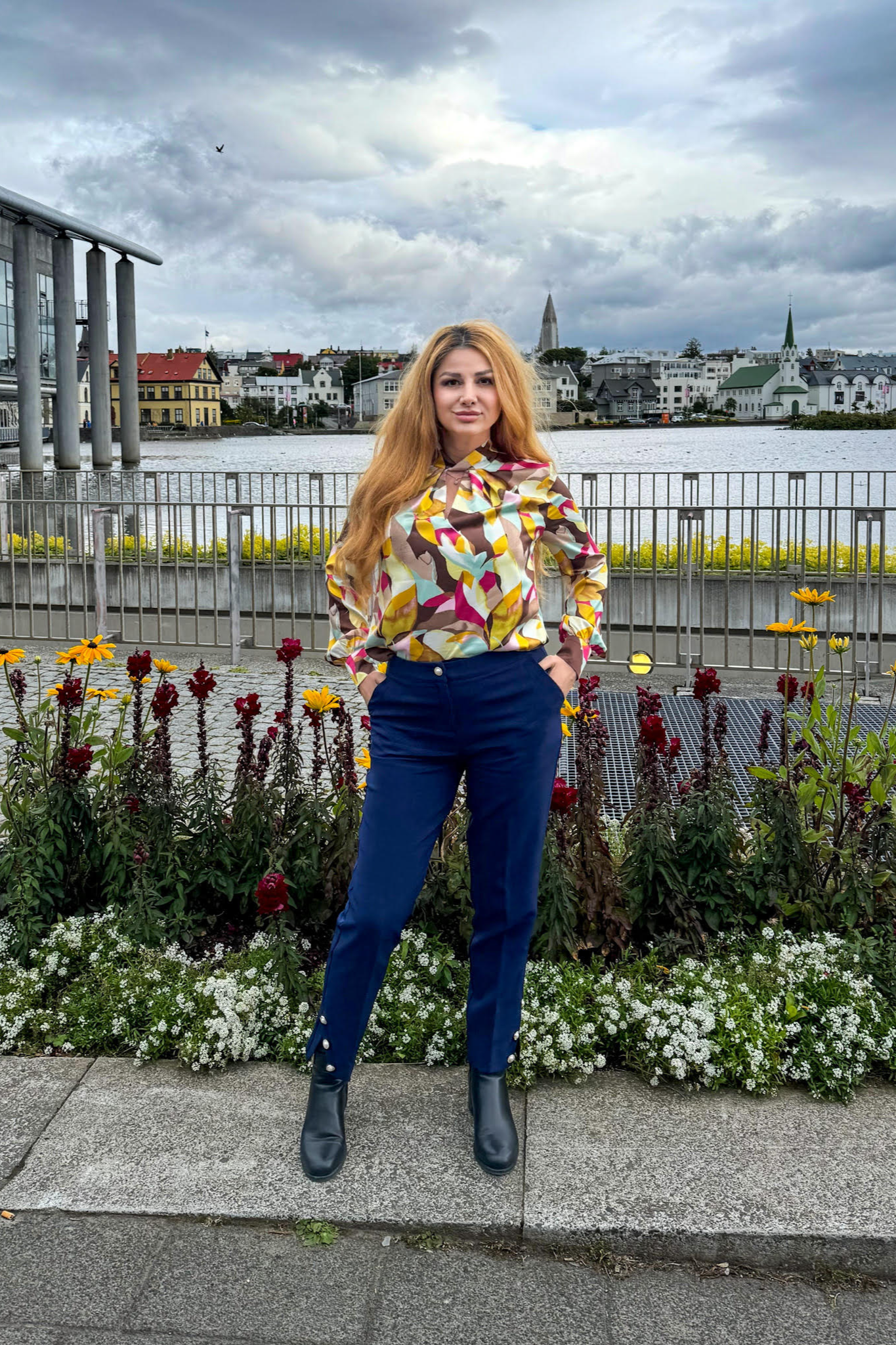 Office Pants With Pockets And Pearl Buttons