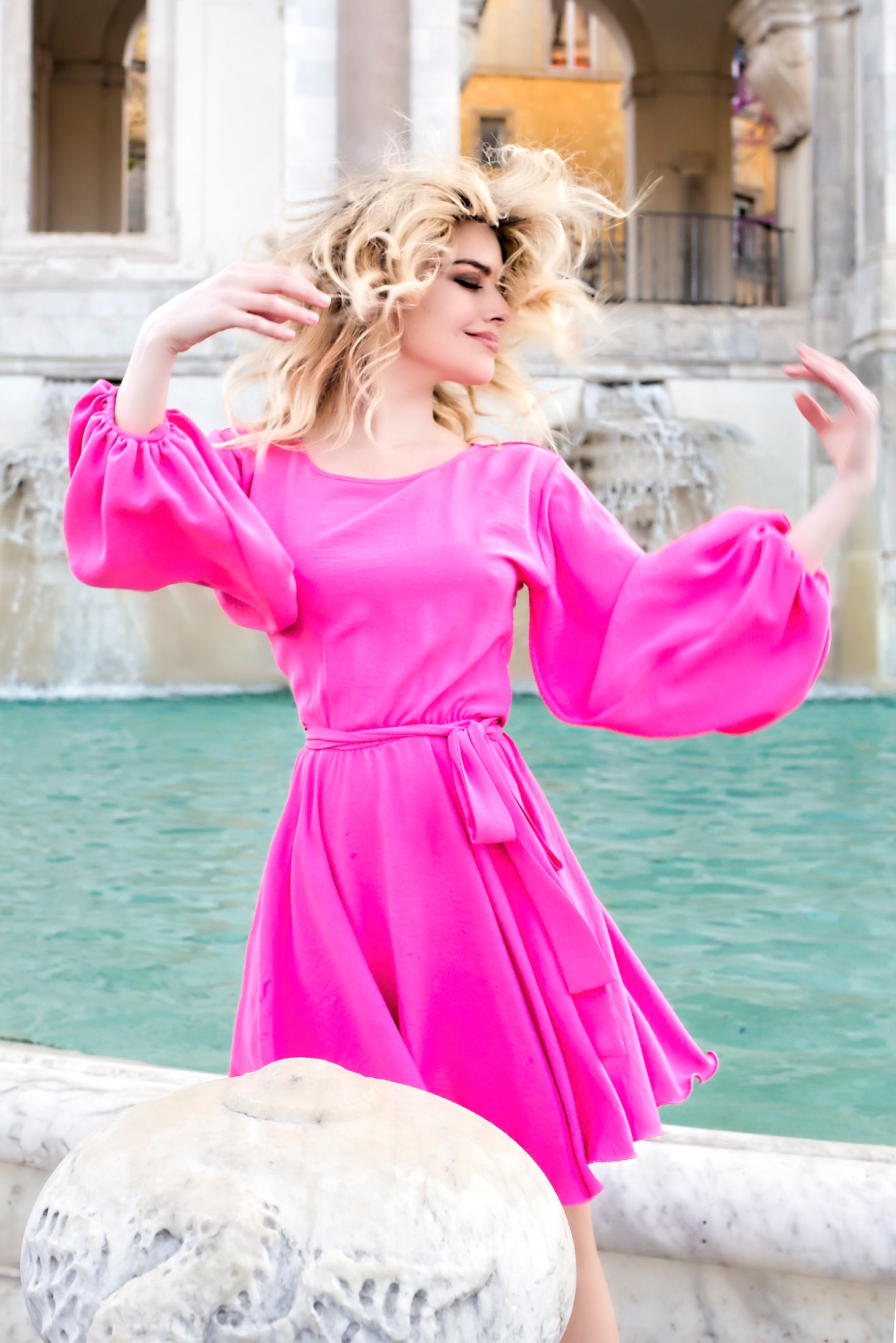 Dress Fuchsia Cloche With Elastic Waist From Elastic Fabric With Puffed Sleeves