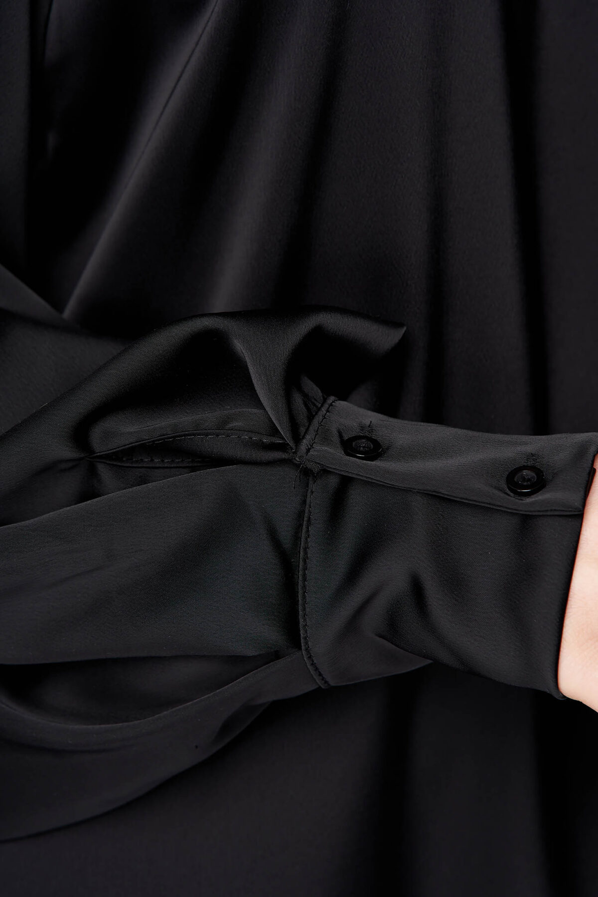 Black Dress From Satin With Puffed Sleeves Loose Fit Bow Accessory