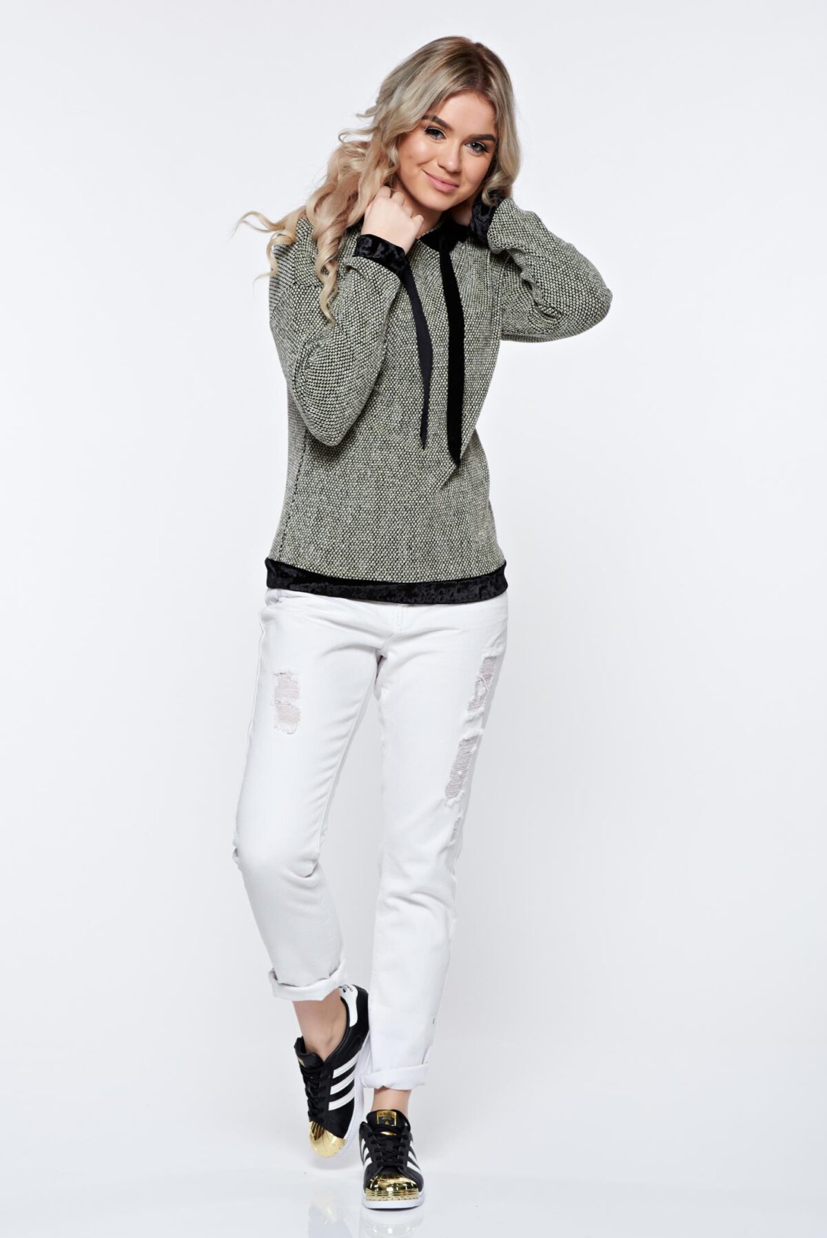 Black Casual Knitted Hoodie With Velvet Insertions