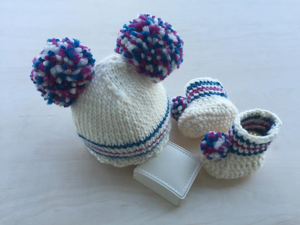 Knitted Newborn Double Pom Pom Set