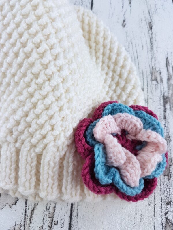 Knitted Hat White With Flowers