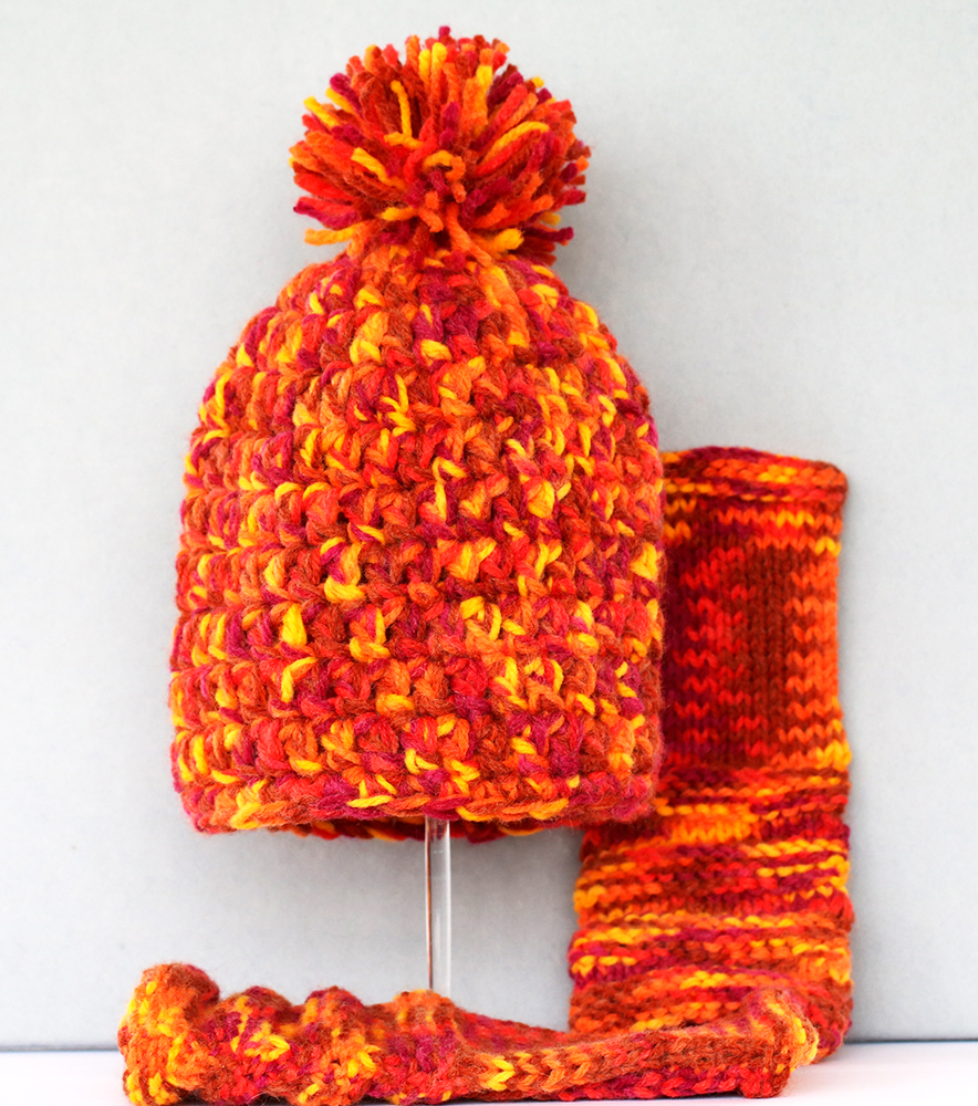 Multicolor Hat With Pom Pom-Oranges