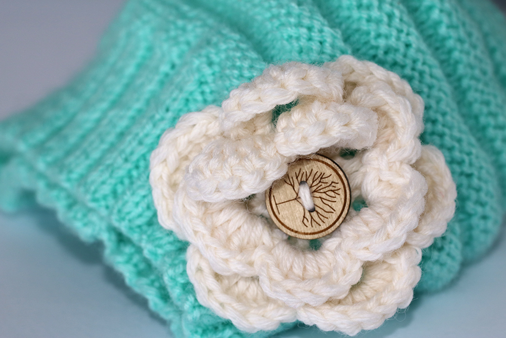 Knitted Hat Acqua & White Flower