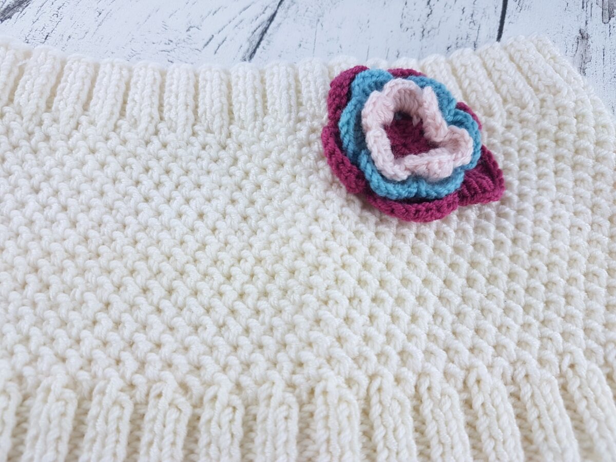 Knitted Warmer  White With Flowers